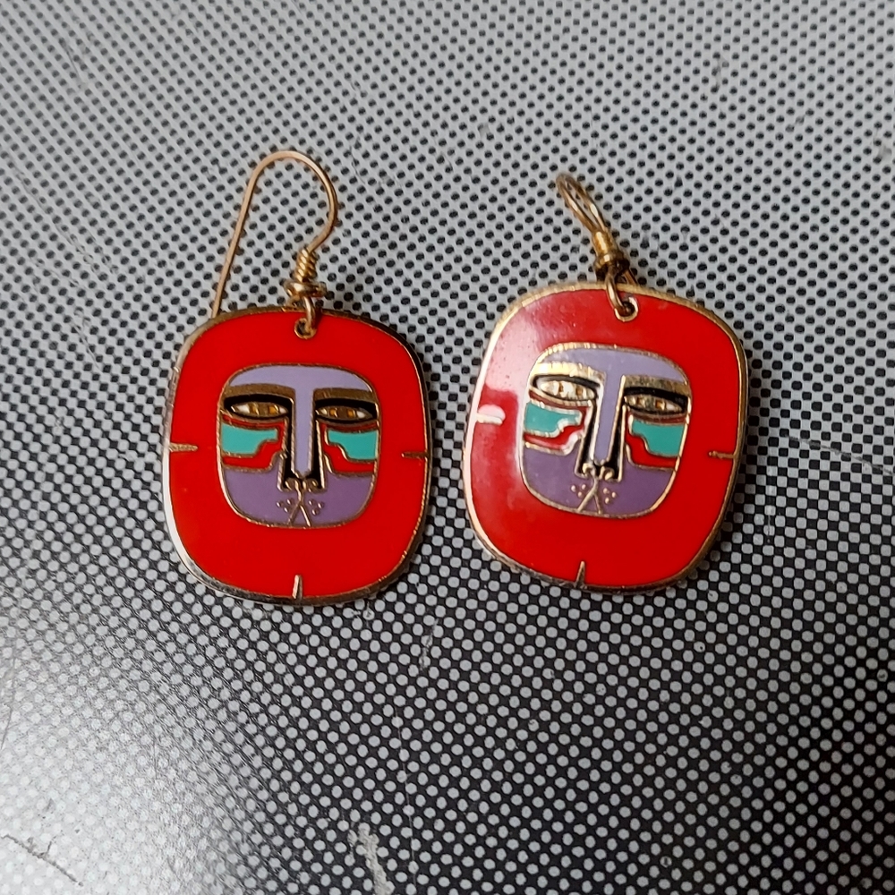 Laurel Burch Vtg  Rare Boho Red face pierced earrings 1.125in x 1 in